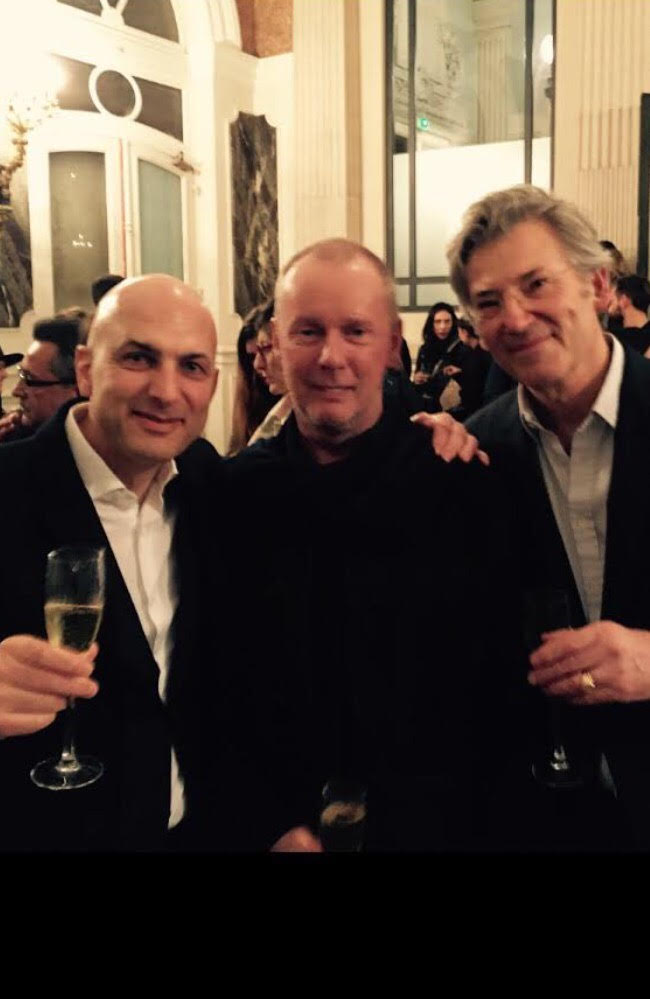 Andrea Montelpare con Bill Gaytten stilistq John Galliano e Domenique De Longevialle direttore generale John Galliano